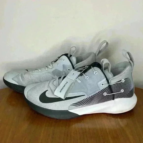 Nike Precision 4 FlyEase Gray White Black Men's Size 12.5 W - Picture 3 of 8